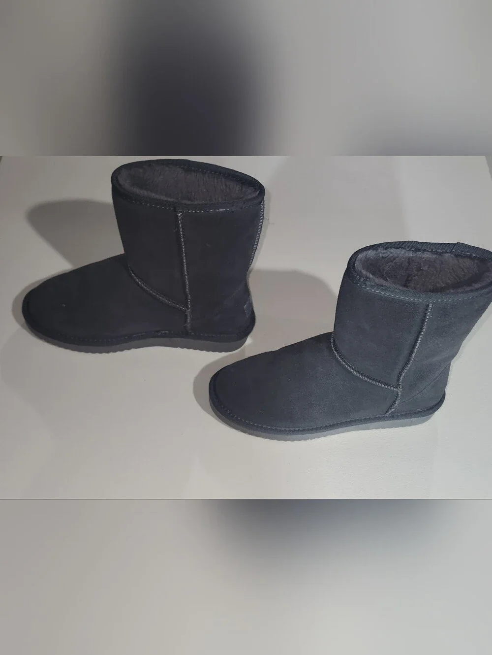 Dream Pairs Charcoal Gray Suede Like Winter Boots Size 8